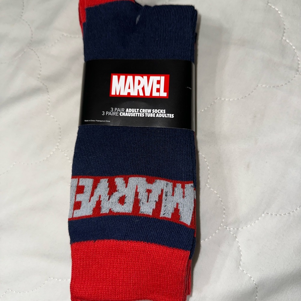 NWT Marvel crew socks 3-pack